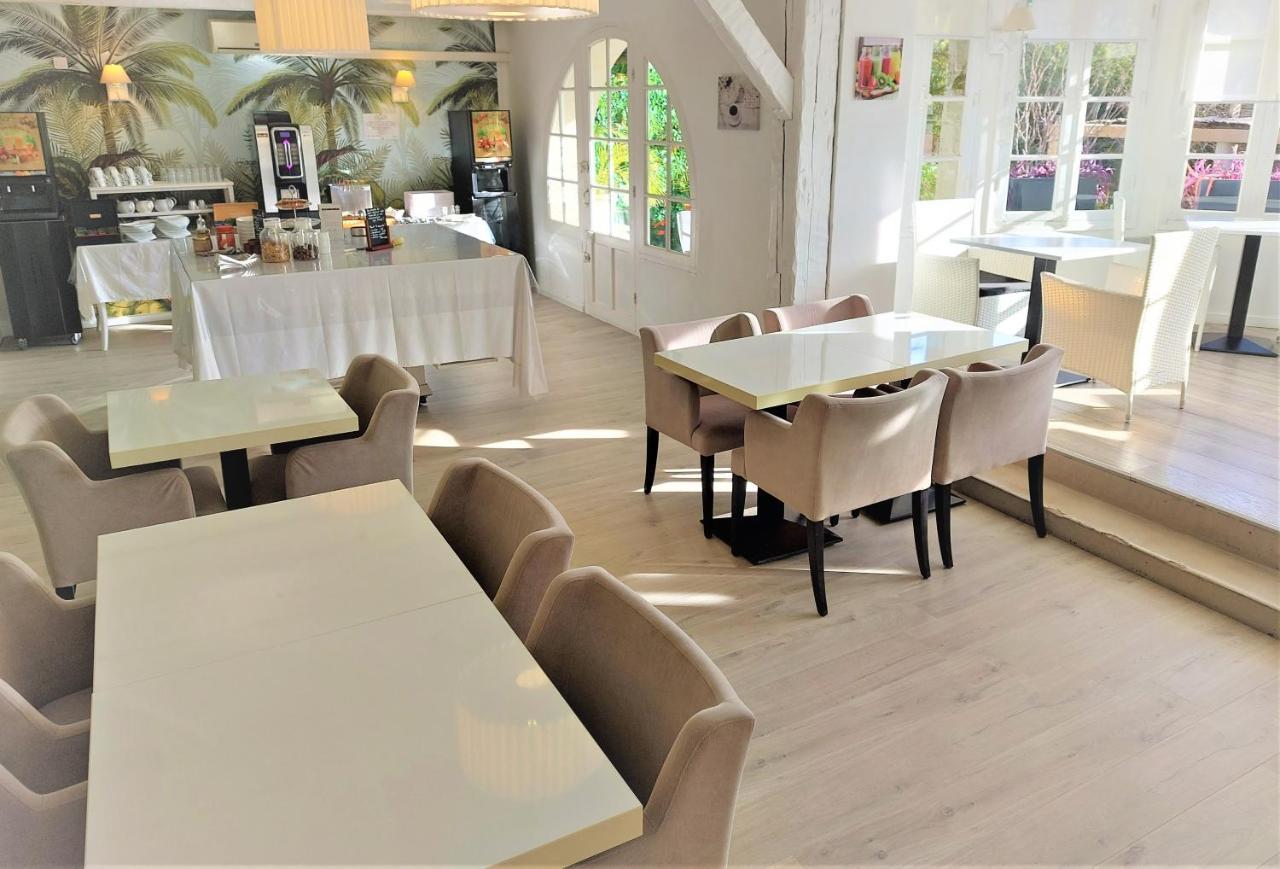 Hotel Les Jardins De Bormes, Sauna & Jacuzzi Bagian luar foto