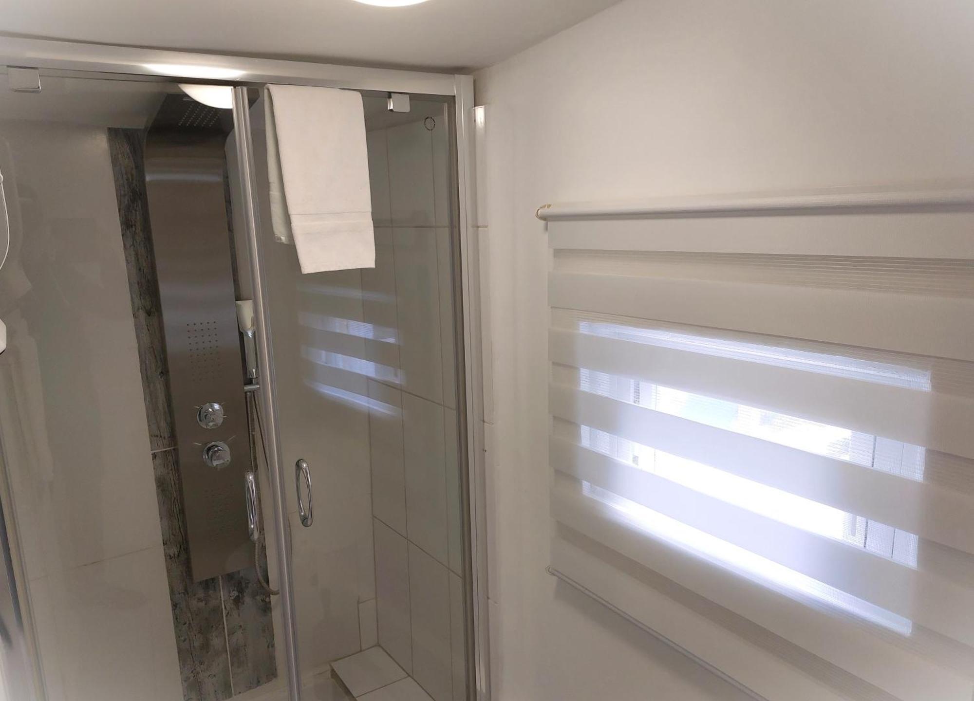 Hotel Les Jardins De Bormes, Sauna & Jacuzzi Ruang foto